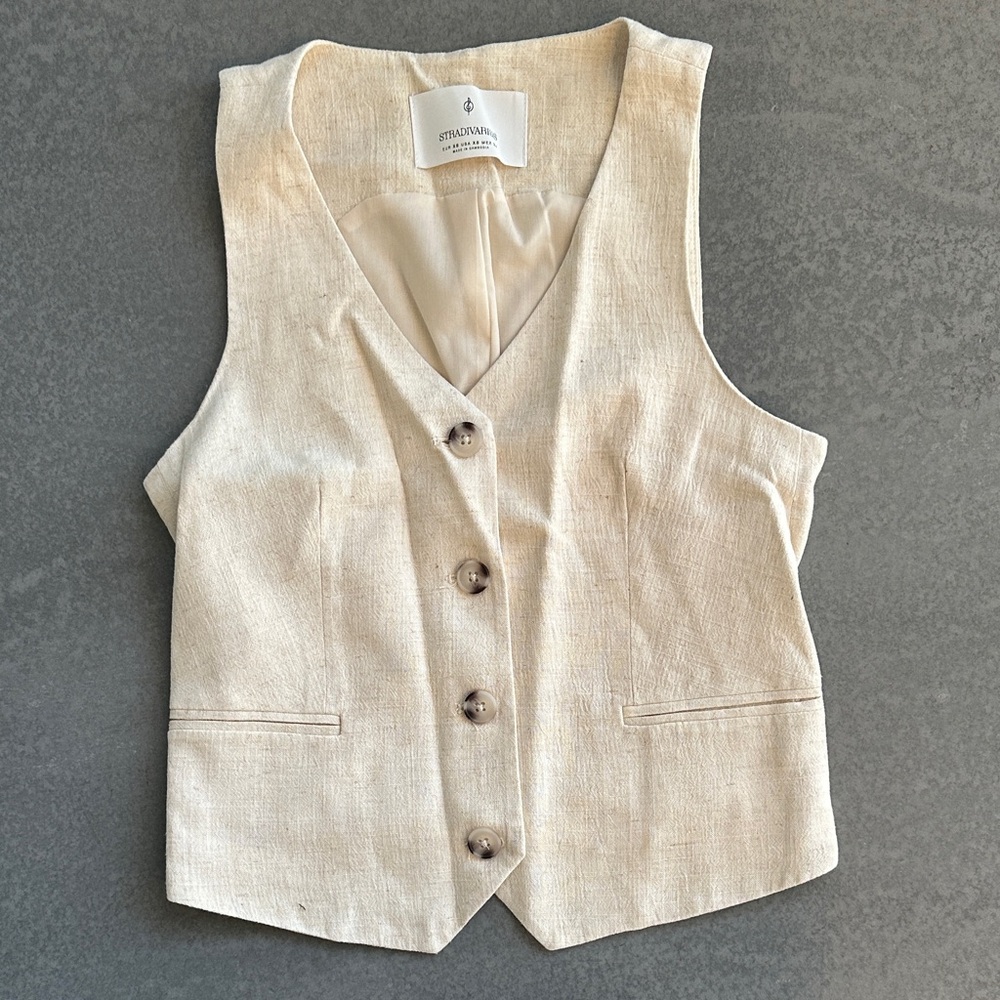 Stradivarius Beige Textured Vest